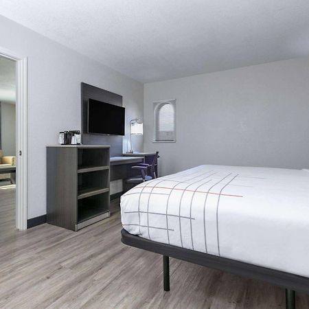 La Quinta Inn By Wyndham Dallas Uptown Exteriör bild