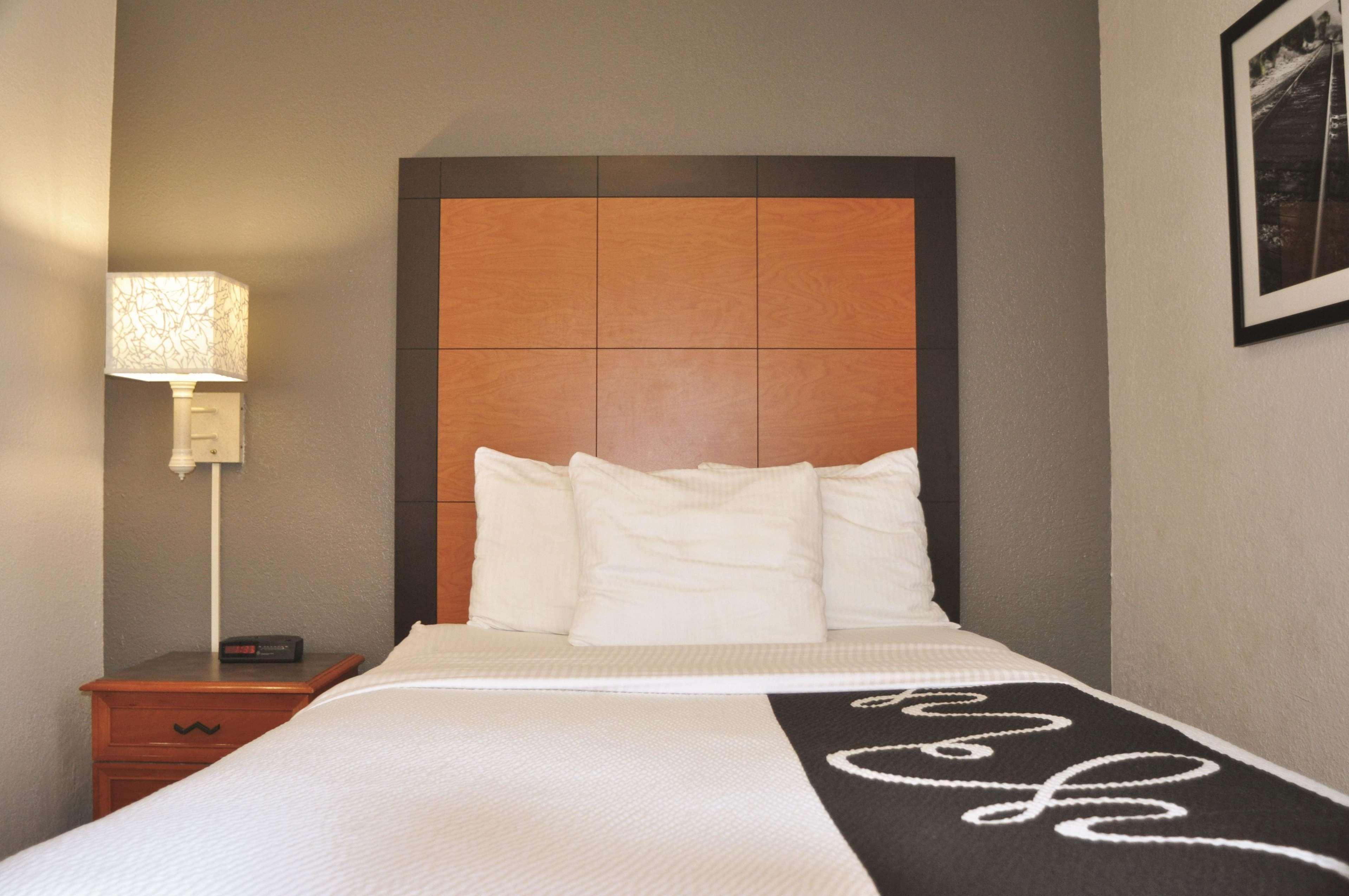La Quinta Inn By Wyndham Dallas Uptown Exteriör bild