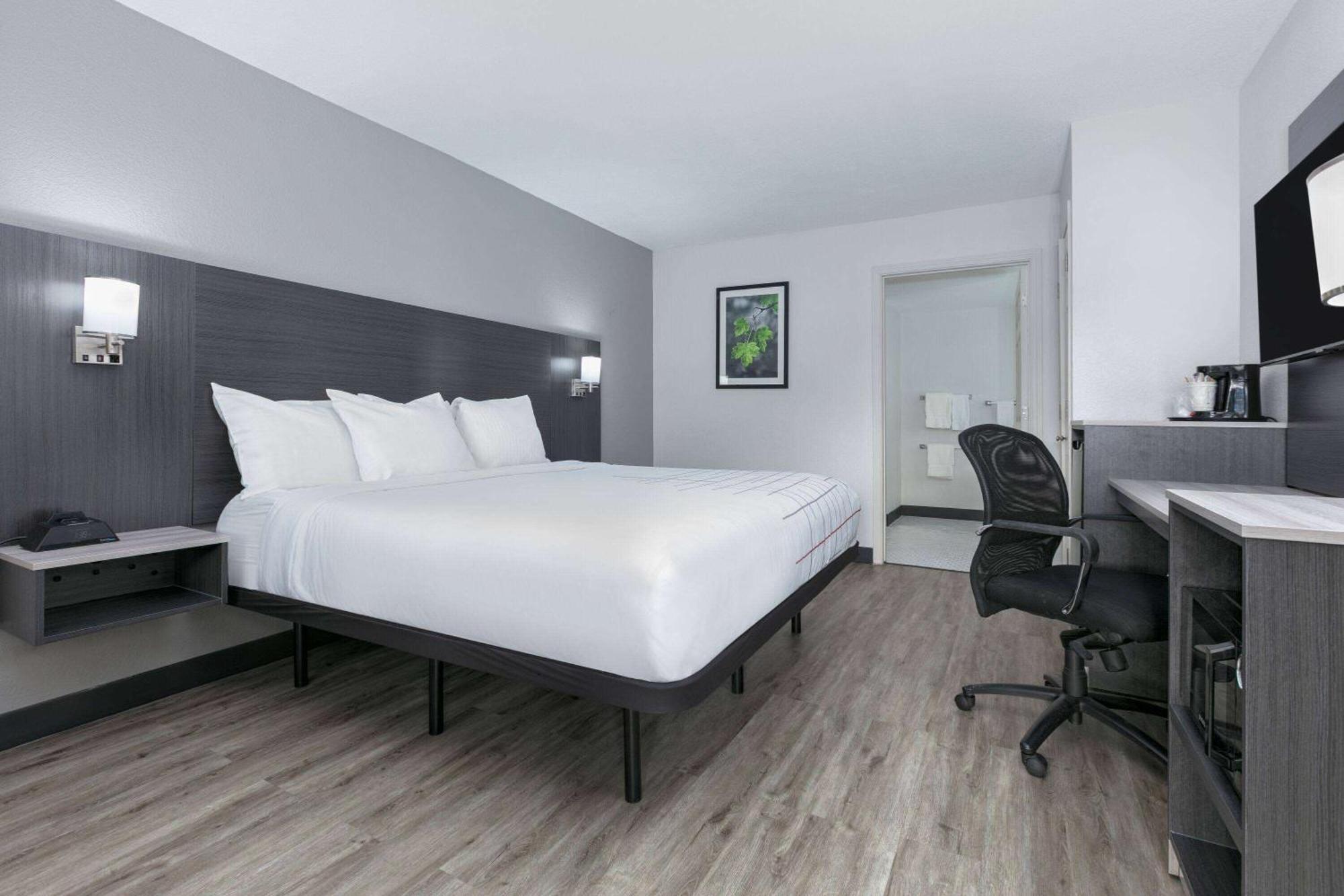 La Quinta Inn By Wyndham Dallas Uptown Exteriör bild